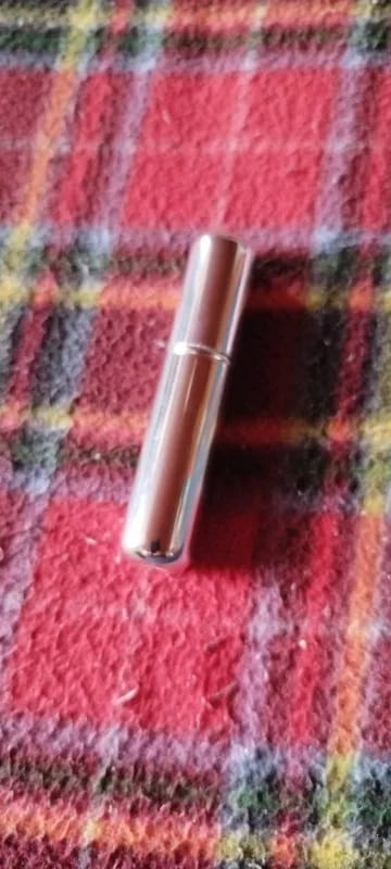 Customer photo review of Enamel-Coated Atomizer 5ml Perfume Bottle Refillable — Black | KIMLUD