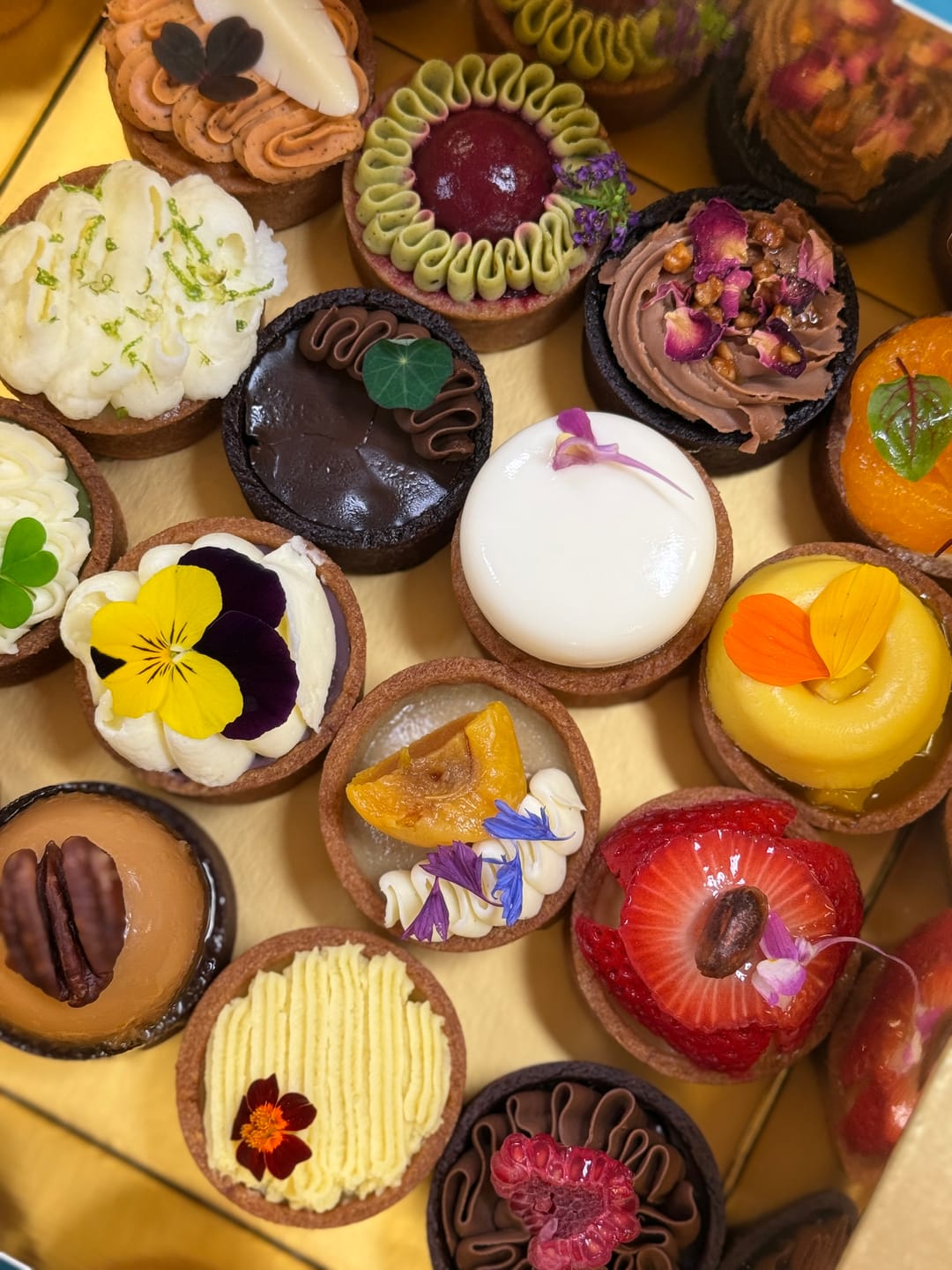 Customer photo review of The Dessert Connoisseur 16pcs