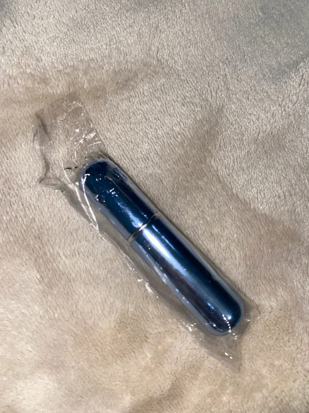 Customer photo review of Enamel-Coated Atomizer 5ml Perfume Bottle Refillable — Black | KIMLUD