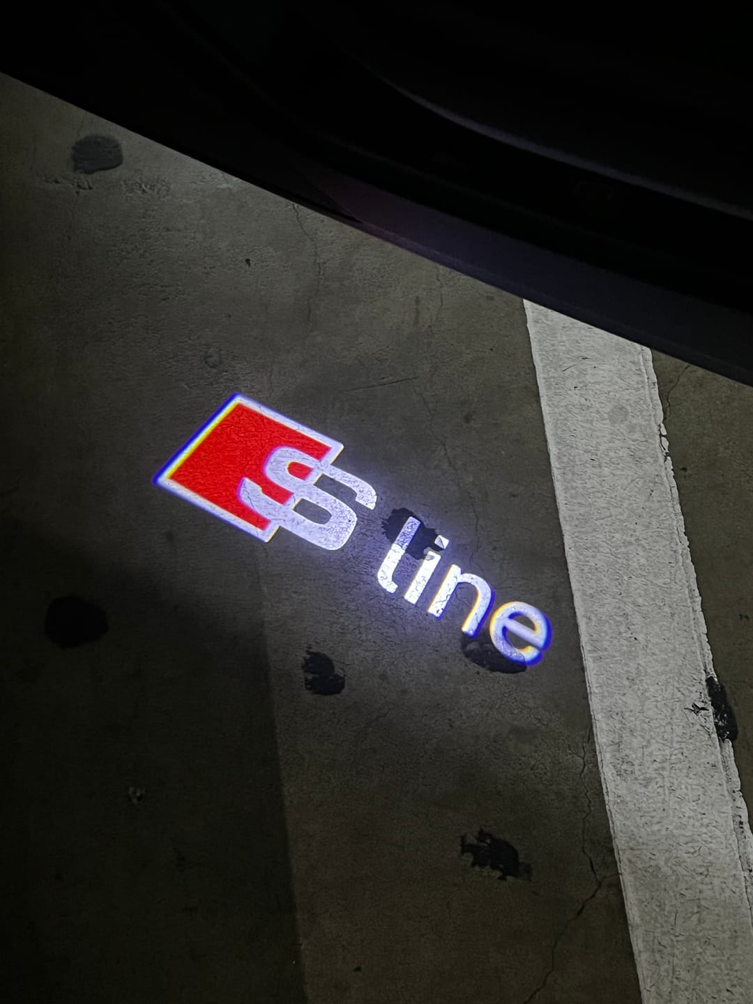 Customer photo review of Audi LED Car Door Puddle Welcome Logo Shadow Lights