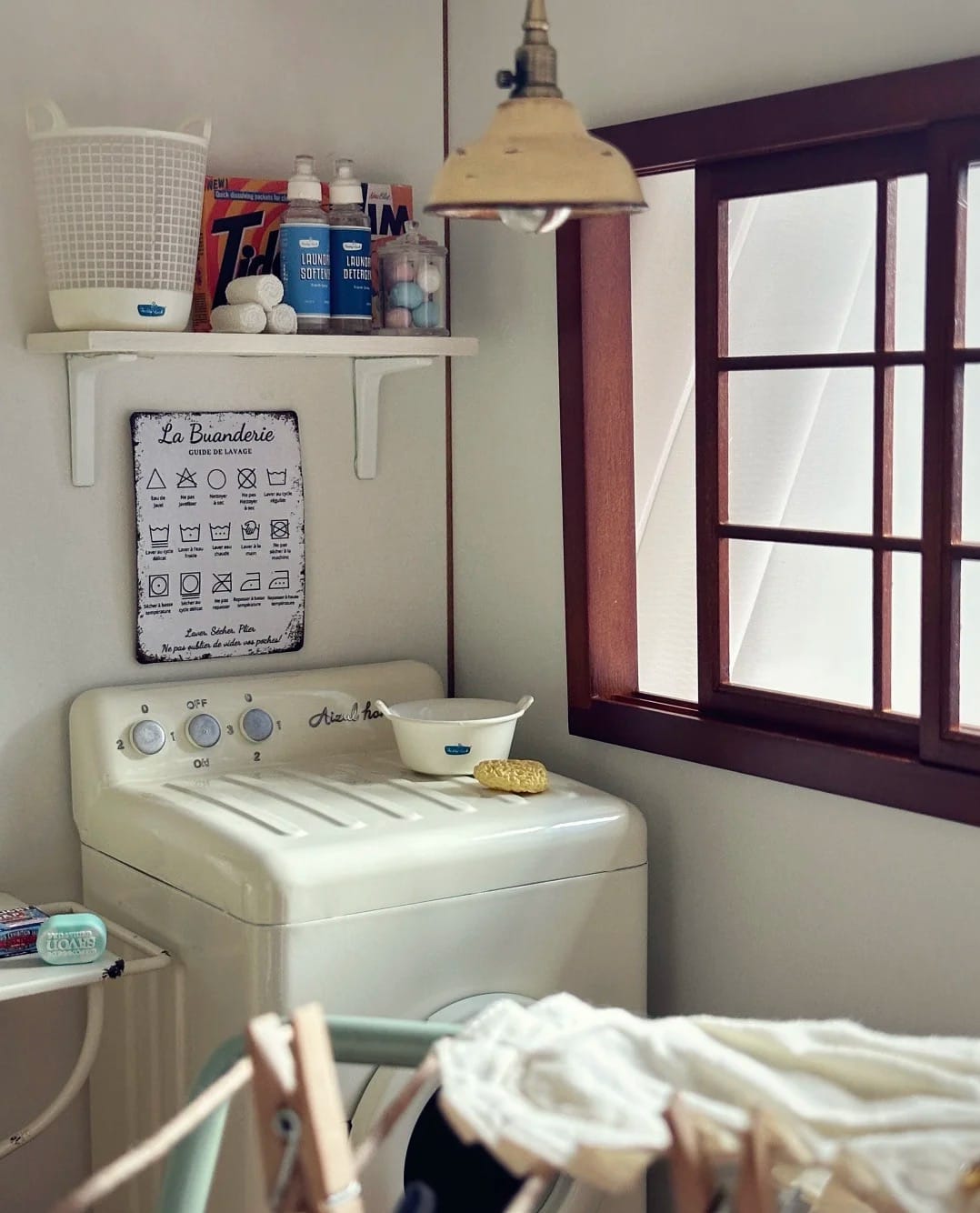 Customer photo review of Washing Machine -1/6 Scale Dollhouse Miniature-Door can Open