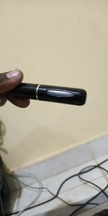 Customer photo review of Enamel-Coated Atomizer 5ml Perfume Bottle Refillable — Black | KIMLUD