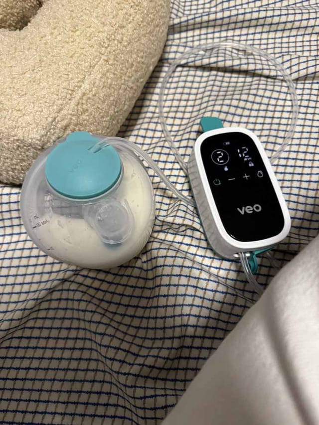 Customer photo review of VEO - Tiralatte portatile doppio