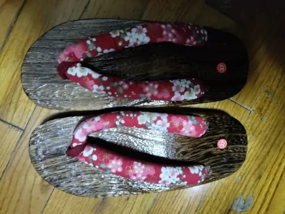 Customer photo review of Japanese Geta Flat Bottom Sandals