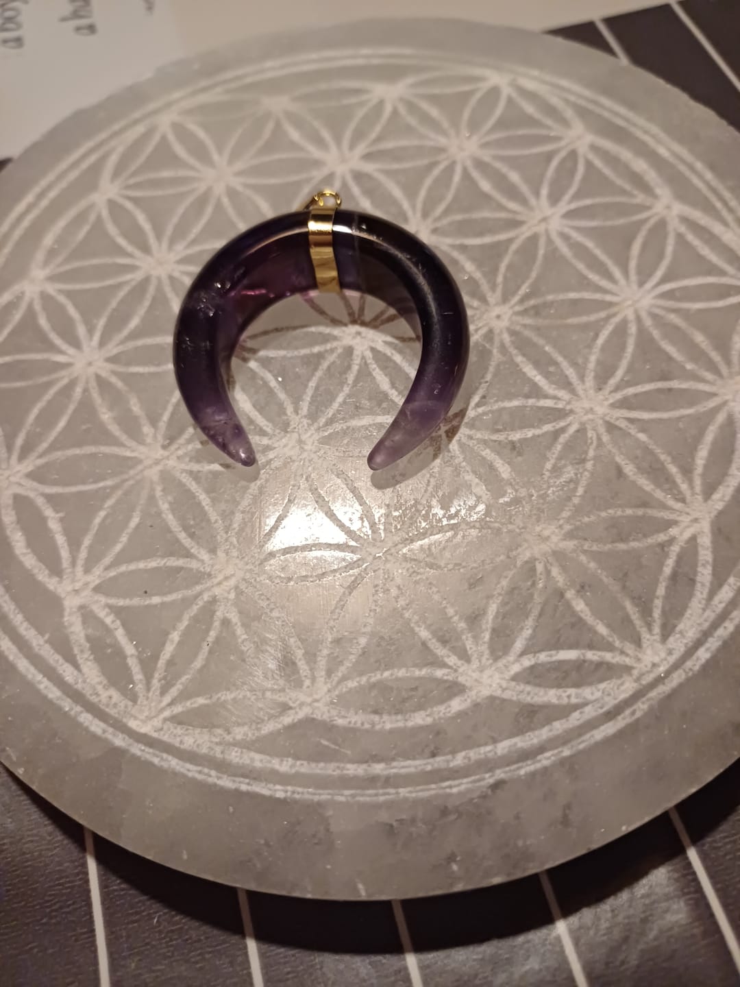 Customer photo review of Pendentif Améthyste Lune