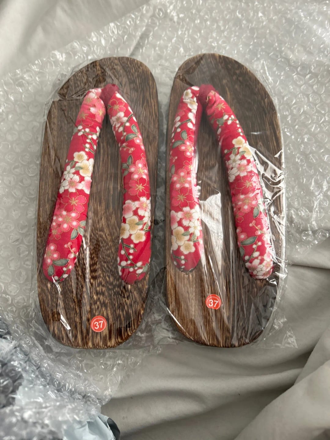 Customer photo review of Japanese Geta Flat Bottom Sandals