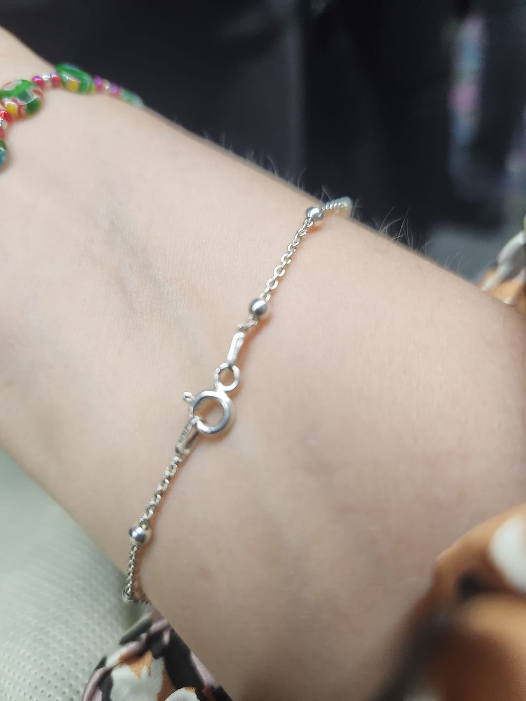 Customer photo review of Pulsera Melissa Plata