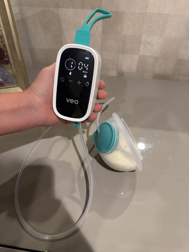 Customer photo review of VEO - Tiralatte portatile doppio