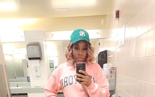 Customer photo review of New York Oversized Sweatshirt & Leggings Set (Bright Pink/Dk Green Print)