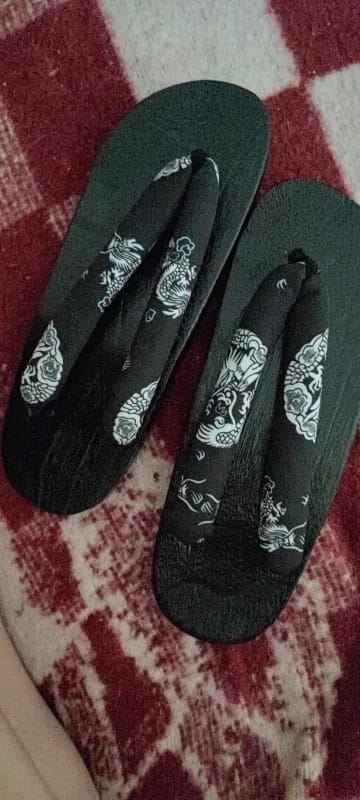 Customer photo review of Japanese Geta Flat Bottom Sandals