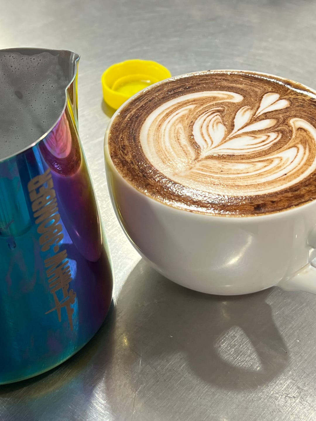 Customer photo review of MHW-3BOMBER Latte Art Pitcher 5.0 Colorful