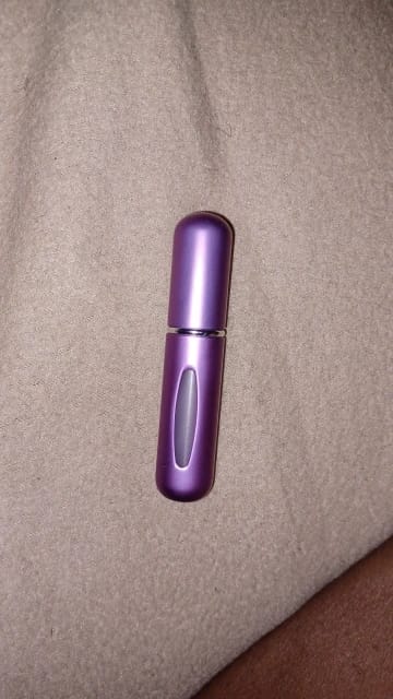 Customer photo review of Enamel-Coated Atomizer 5ml Perfume Bottle Refillable — Black | KIMLUD