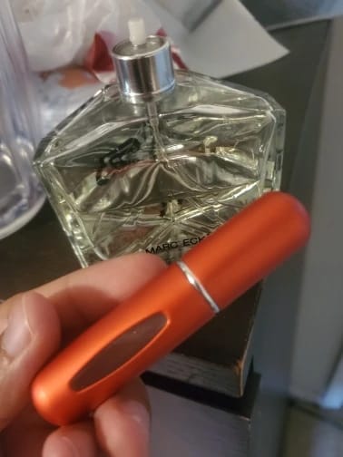 Customer photo review of Enamel-Coated Atomizer 5ml Perfume Bottle Refillable — Black | KIMLUD