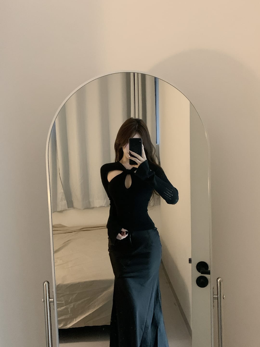 Customer photo review of Rase le sol Cut-Out Knit Top with Flared Sleeves