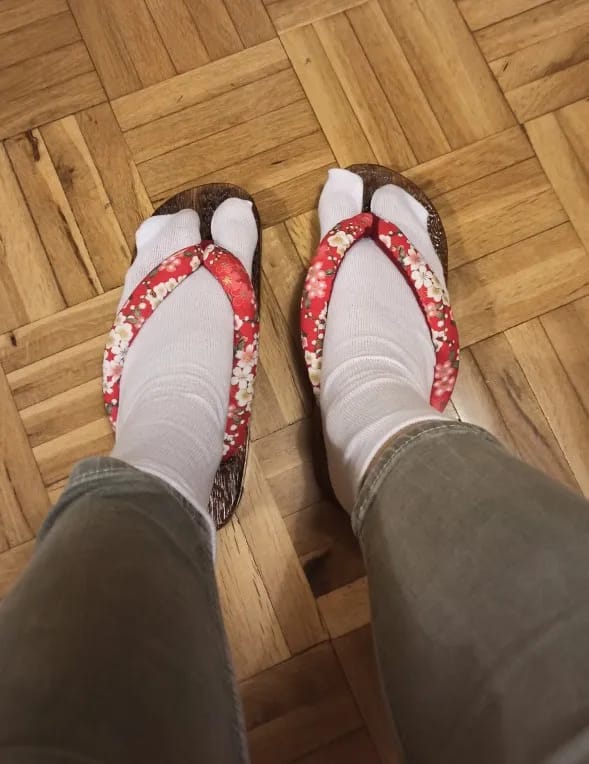Customer photo review of Japanese Geta Flat Bottom Sandals