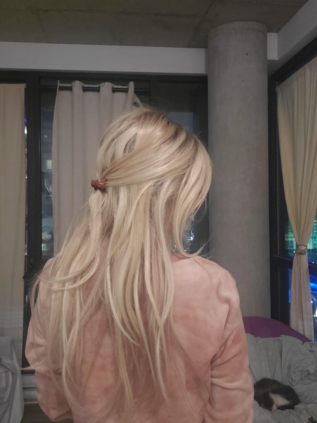 Customer photo review of Virgin Hair Weft Extension Invisible Hole PU Flat Weft Double Drawn with Light Pink Blonde #18/613
