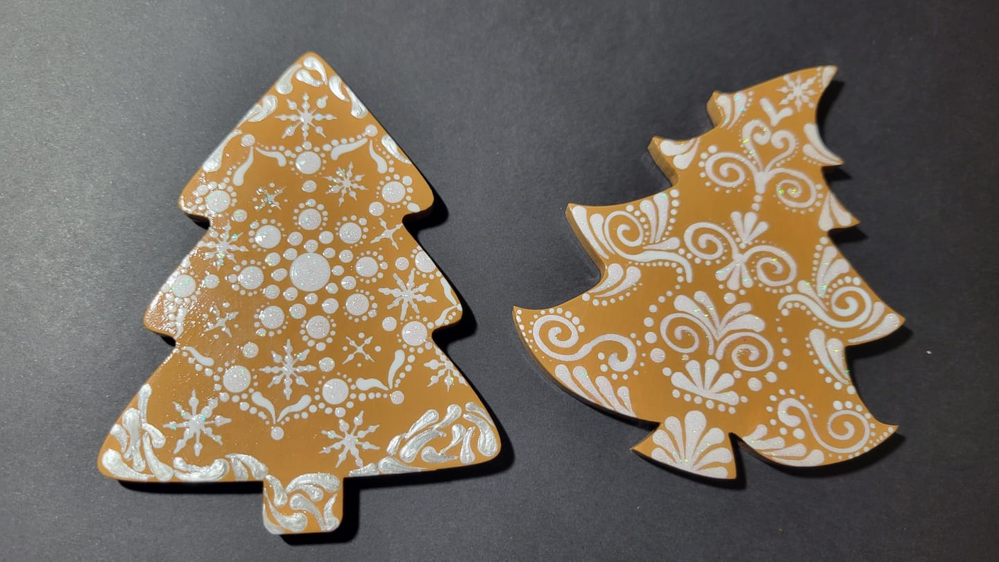 Customer photo review of Unfinished Wood Simple Christmas Tree Shape - Craft - up to 24" DIY