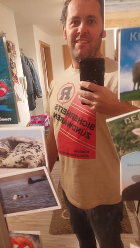 Customer photo review of PREMIUM SHIRT UNISEX • RIESA SICHERHEITSZÜNDWAREN