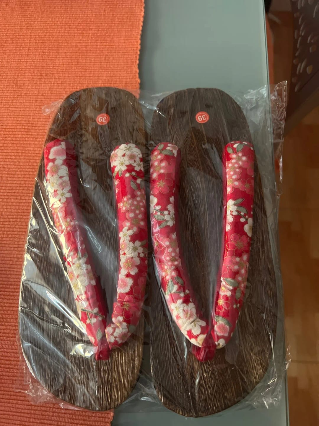 Customer photo review of Japanese Geta Flat Bottom Sandals