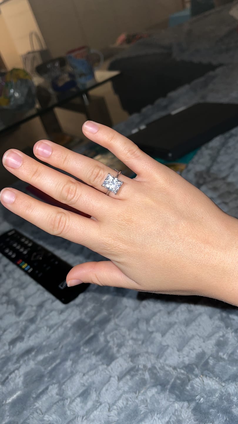 Customer photo review of Radiant Ring | 18K vergoldet