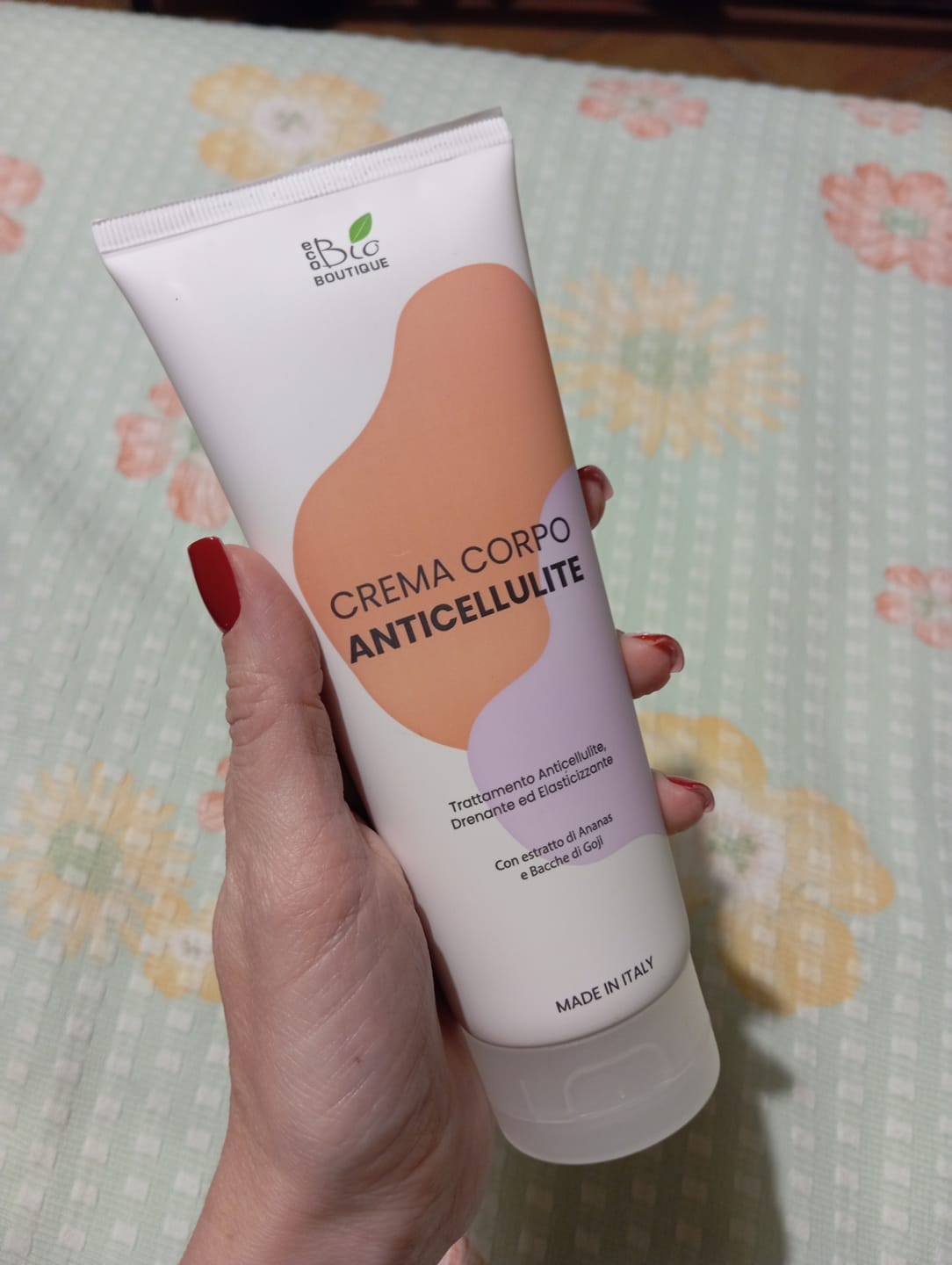 Customer photo review of Crema Corpo Anticellulite