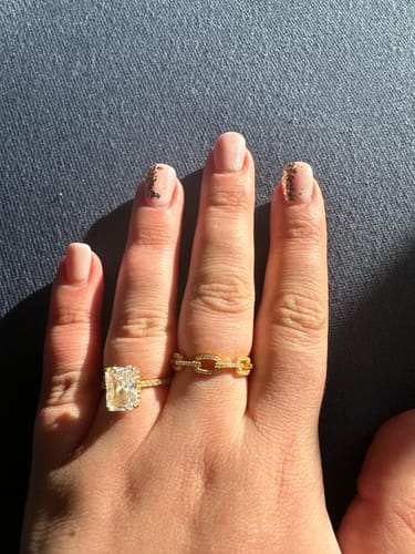 Customer photo review of Chain eternity Ring