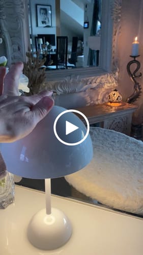 Customer video review of Bordslampa - Svamplampa Flowerbud - Batteridriven 5000 mAH