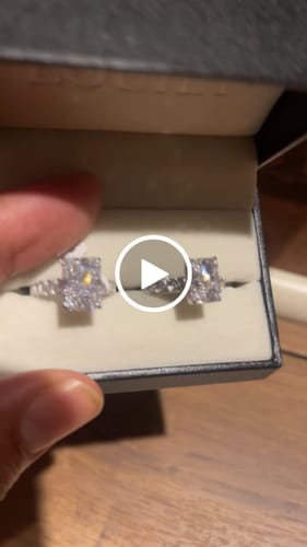 Customer video review of Louily Gorgeous Radiant Cut Simulated Diamond Women's Engagement Ring In Sterling Silver