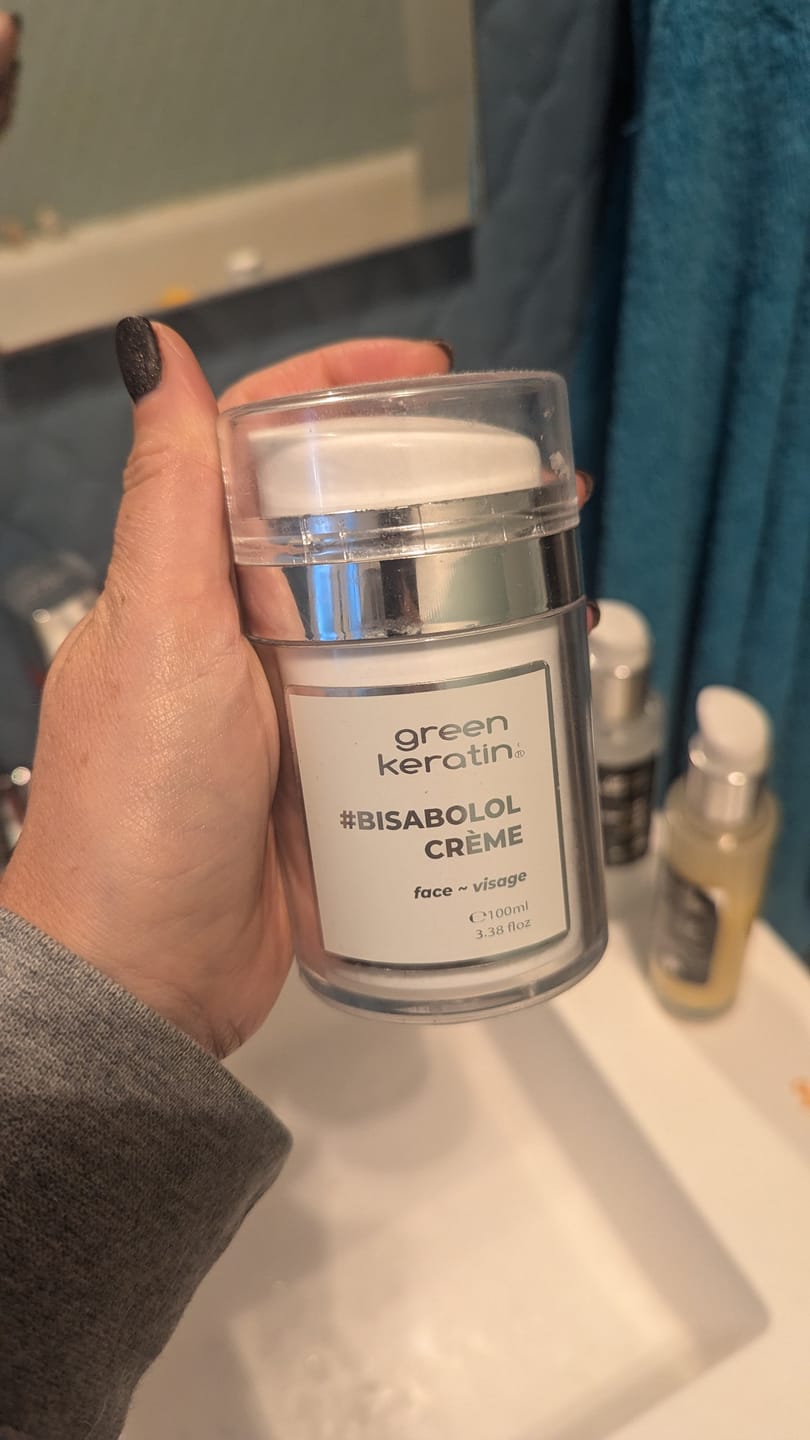 Customer photo review of BISABOLOL Crème Régénérante Pour Le Visage