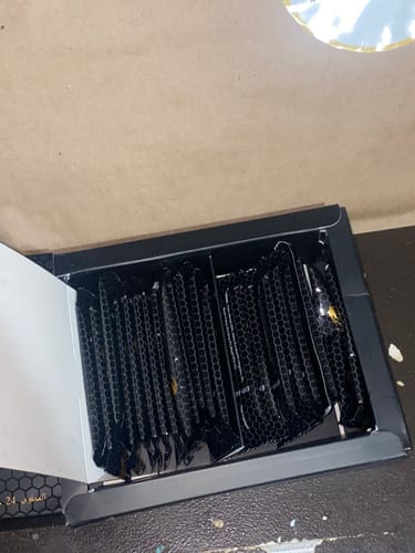 Customer photo review of Black Horse 1 Caja (24 sobres)