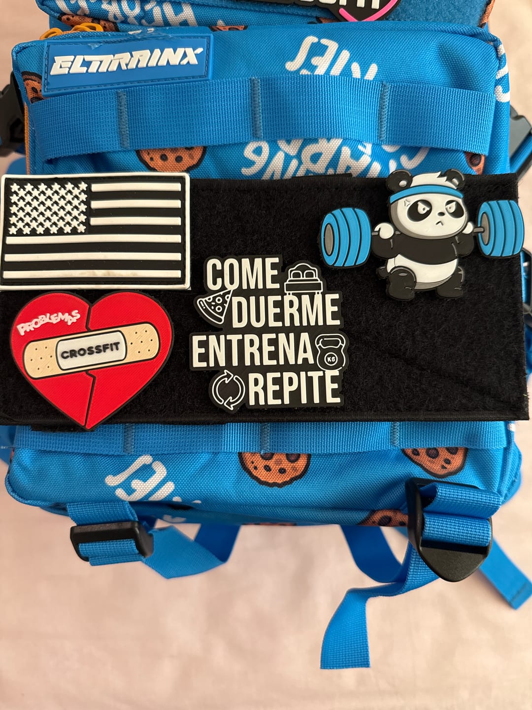 Customer photo review of Panel de Velcro para Mochilas de 25L Negro