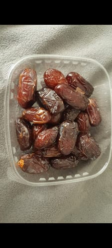 Customer photo review of Organic Rutab Medjool Dates Box