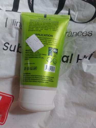 Customer photo review of Vince Neam Active Face Wash 100ml