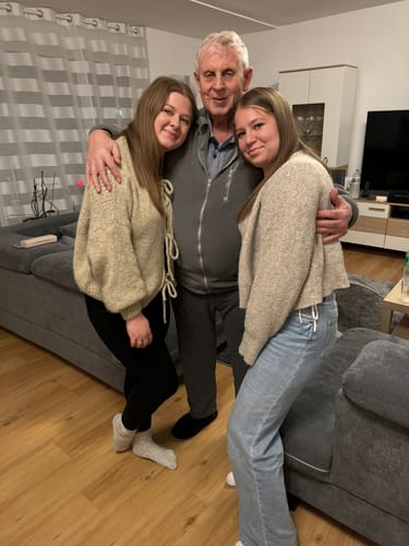 Customer photo review of Oversized Cardigan mit Schleifen