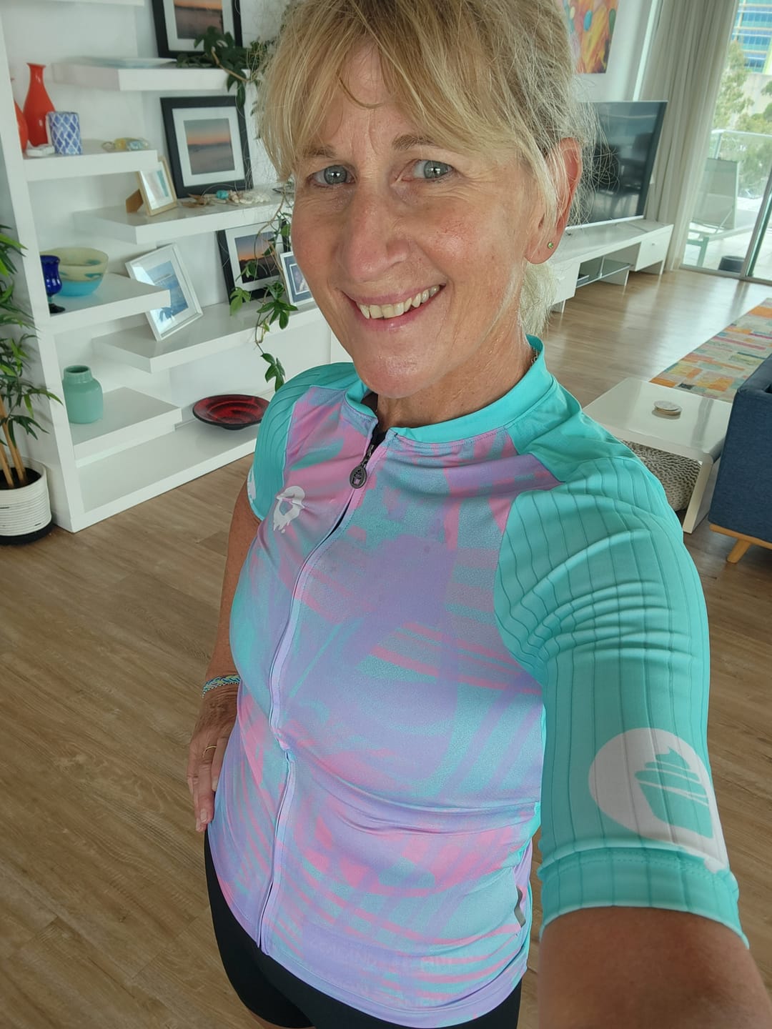 Customer photo review of Womens Kona Pop Aero Jersey