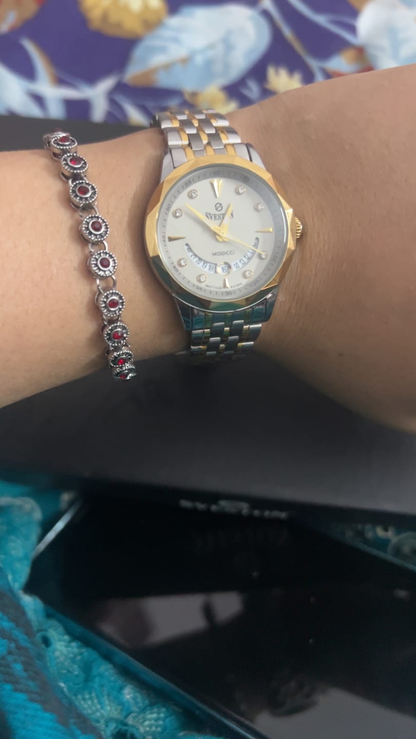 Customer photo review of Modicci