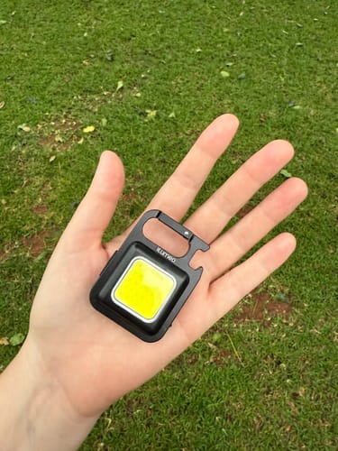Customer photo review of Lumeo Pro BrightBuddy Keychain Light