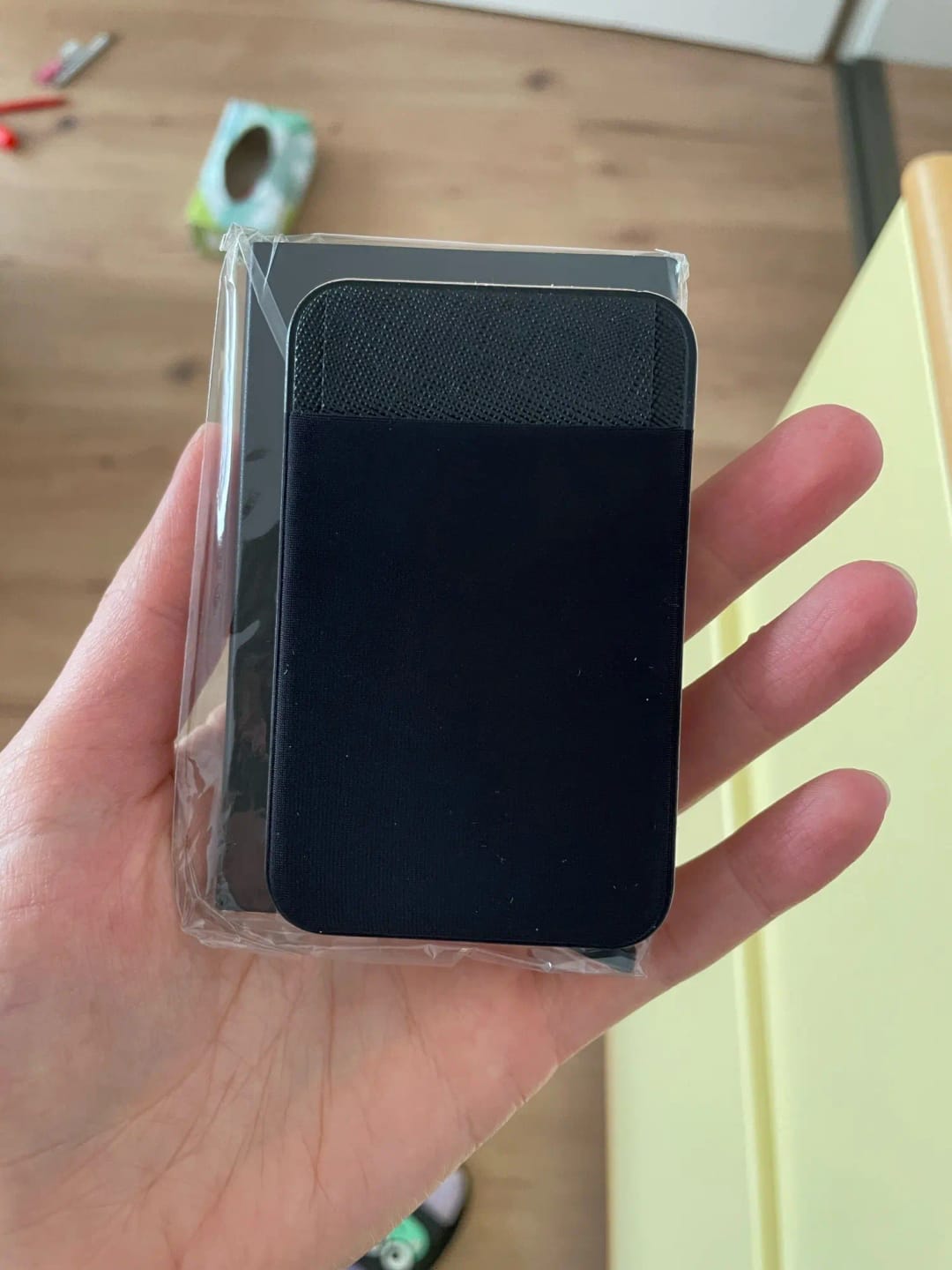 Customer photo review of Metallic Wallet Slim Pop Up RFID Cardholder — Black | KIMLUD
