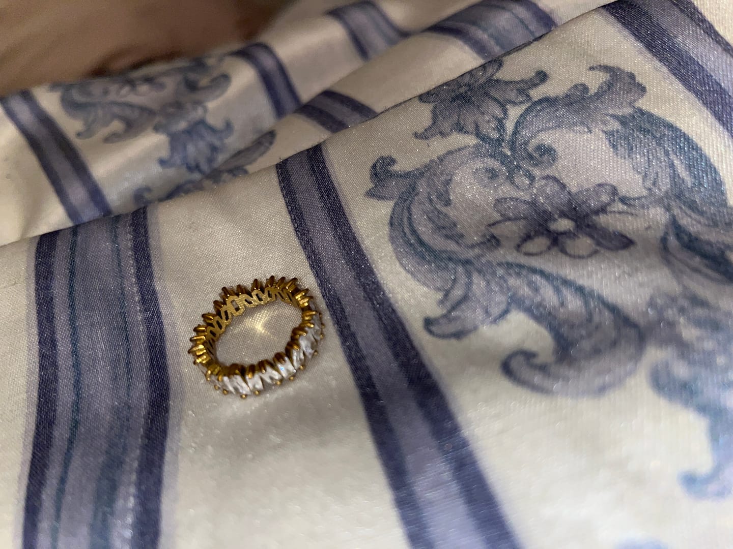 Customer photo review of Cristallo Ring | 18K vergoldet
