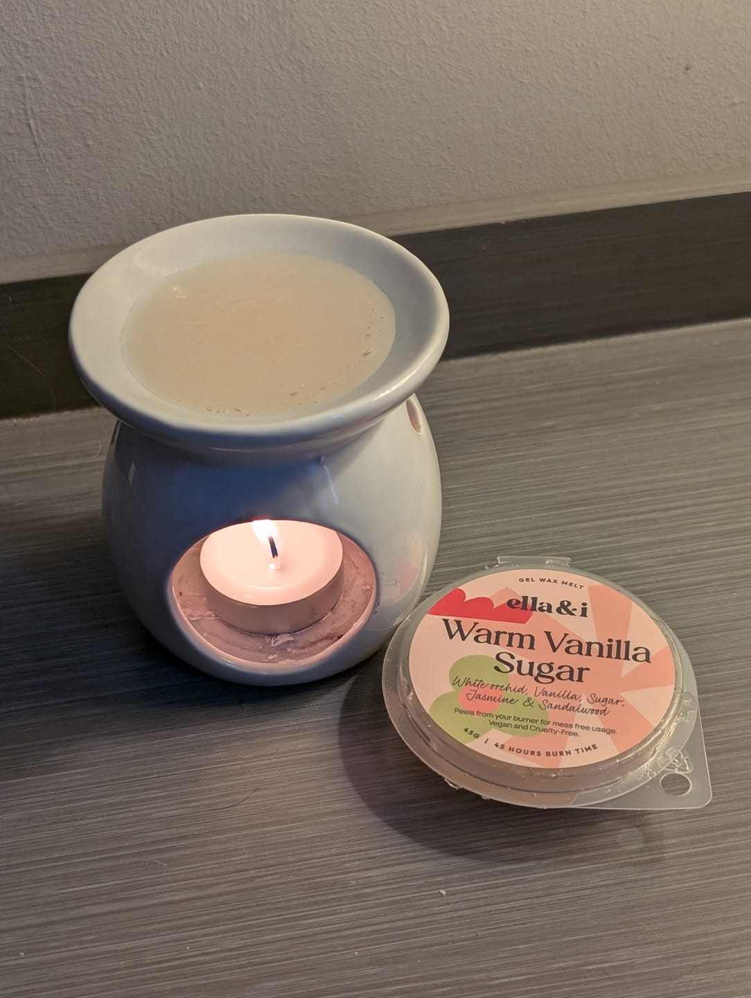 Customer photo review of Warm Vanilla Sugar Gel Melt - 20% off fragrance of the month