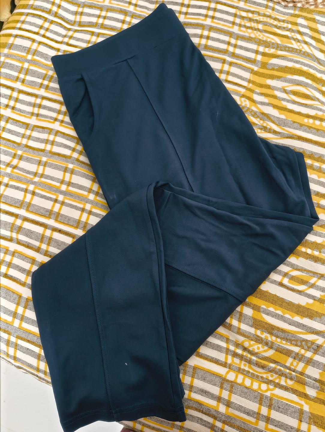 Customer photo review of Royal Blue 4-Way Stretchable Pants