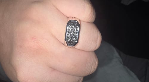 Customer photo review of 1933 by Esquire Men's Black Diamond Ring 1-1/8 ct tw Round Sterling Silver