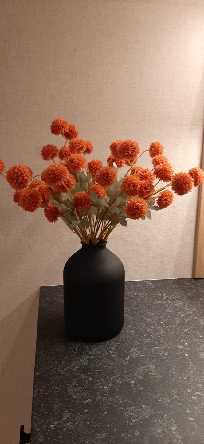 Customer photo review of Zijden Kiku Bloemen - Omber