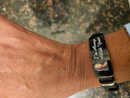 Customer photo review of Custom Photo I'm Always With You - Memorial Gift For Family, Friend - Personalized Engraved Bracelet