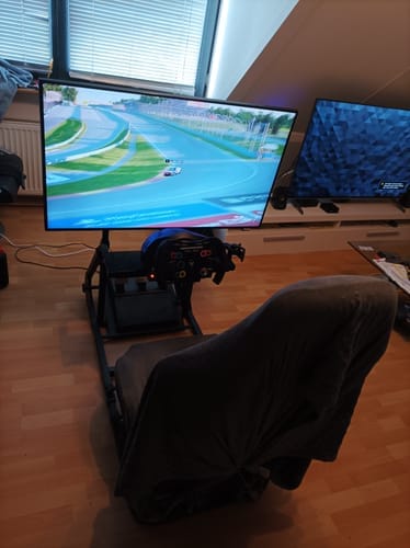 Customer photo review of ART Simulator Single Monitor Mount