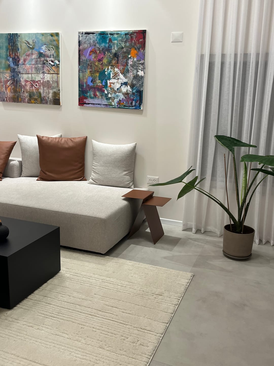 Customer photo review of שידת צד FOLD
