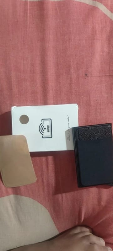Customer photo review of Metallic Wallet Slim Pop Up RFID Cardholder — Black | KIMLUD