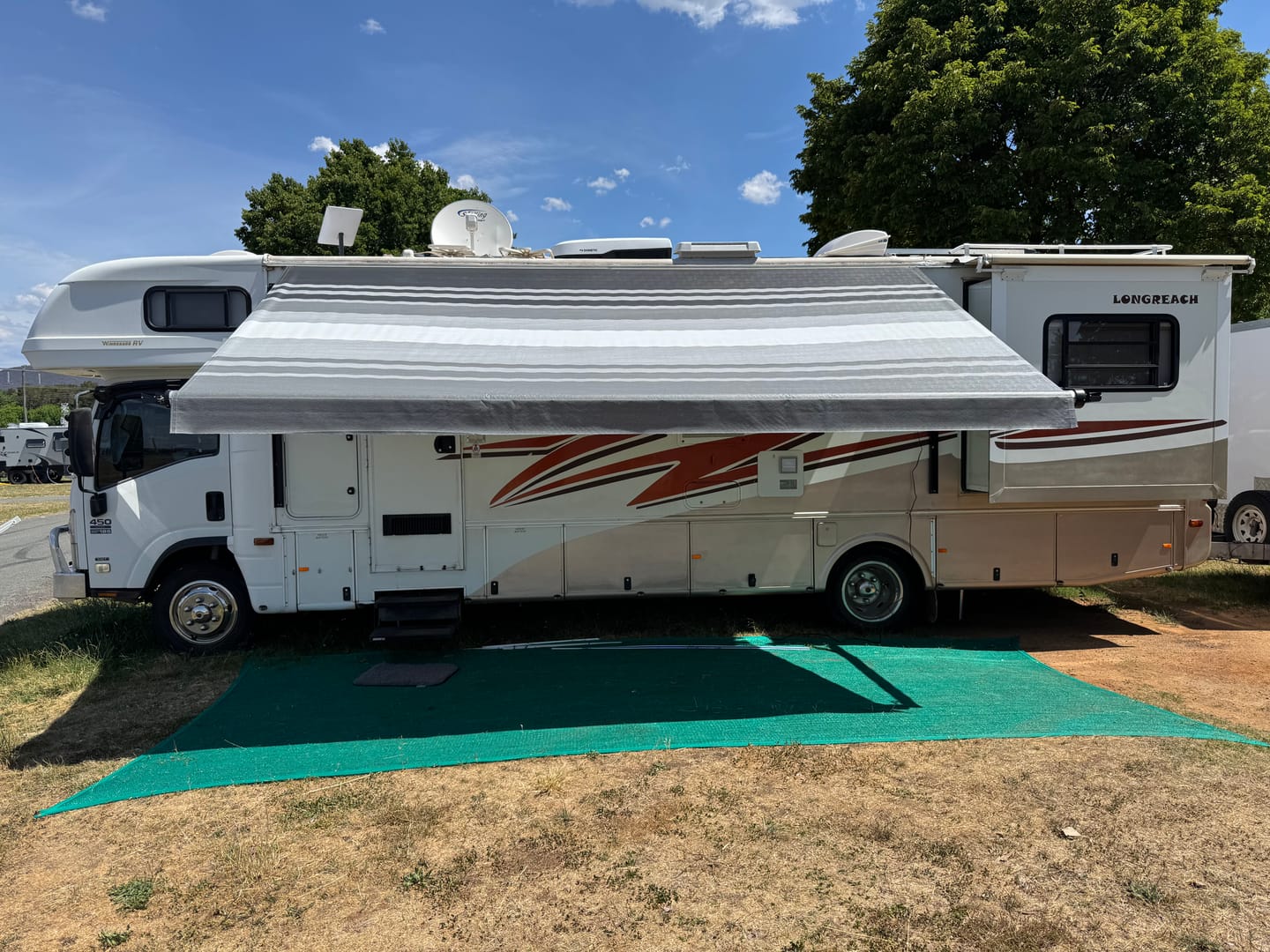 Customer photo review of Awnlux 12v Electric Caravan Awning W-5700C