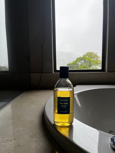 Customer photo review of Tea tree Purifying Shampoo