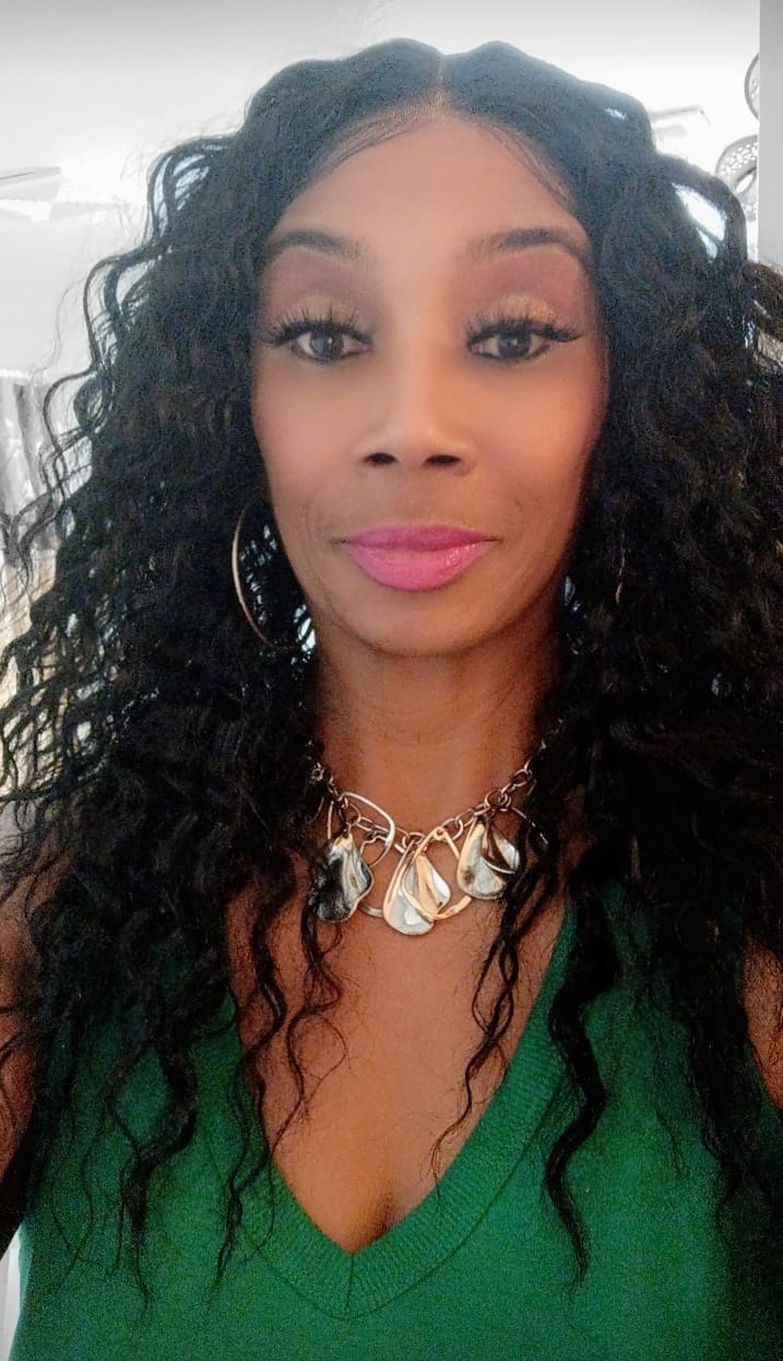 Customer photo review of Sensationnel Butta Lace Synthetic Hair HD Lace Wig - BUTTA UNIT 19